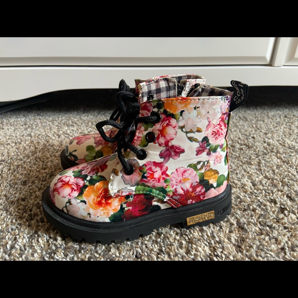Girl combat boots